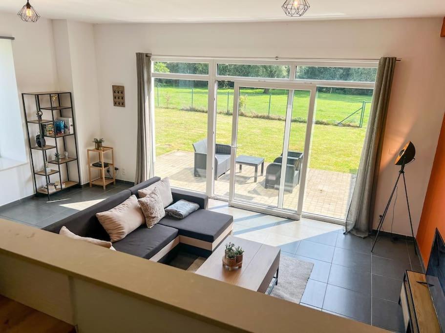 Charmant Logement Brugelette Proche De Pairi Daiza Exteriör bild