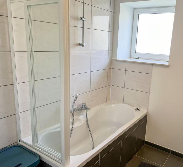 Charmant Logement Brugelette Proche De Pairi Daiza Exteriör bild