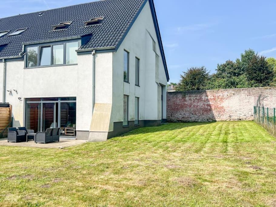 Charmant Logement Brugelette Proche De Pairi Daiza Exteriör bild